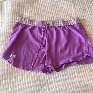 UNDER ARMOUR SHORTS